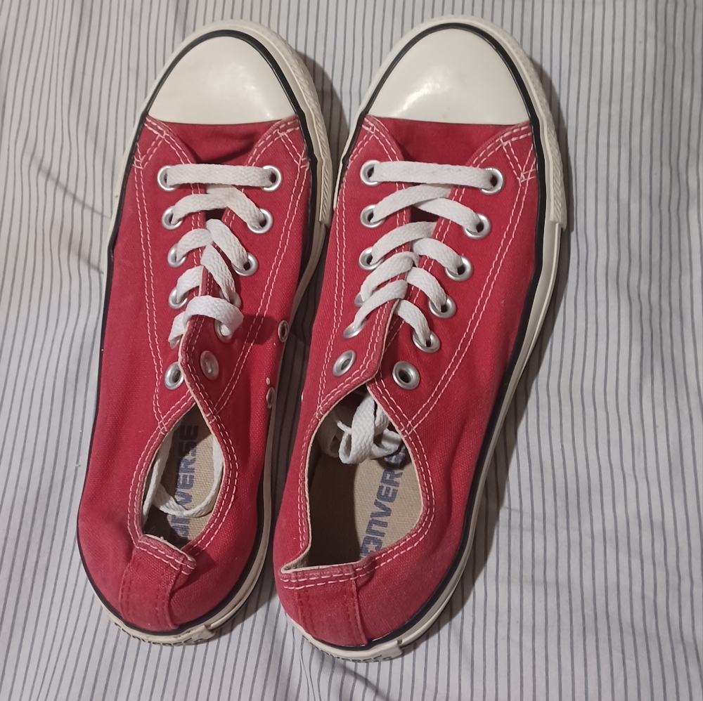 Red Converse